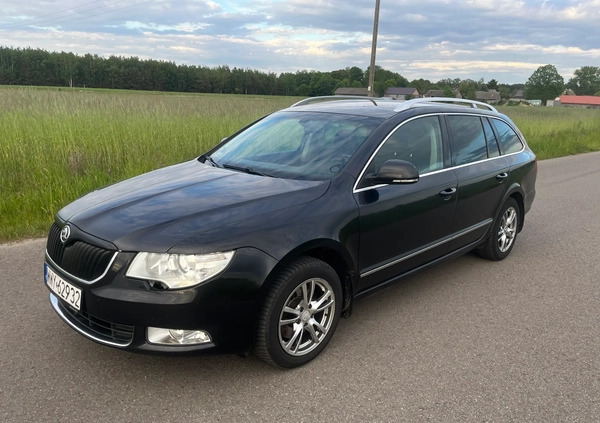 Skoda Superb cena 16000 przebieg: 546000, rok produkcji 2010 z Wyszków małe 137